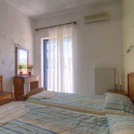 Venus Apartments 普拉坦斯 外观 照片